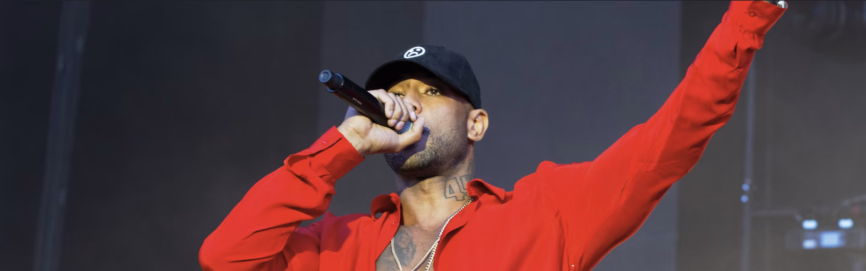 Crédit : Booba au Festival des Vieilles Charrues 2019, Thesupermat, CC BY-SA 4, via Wikimedia Commons